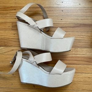 Women’s platform/wedge shoes
